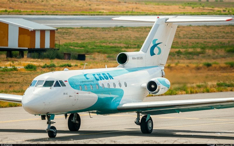 Як 40 авиакомпания скол