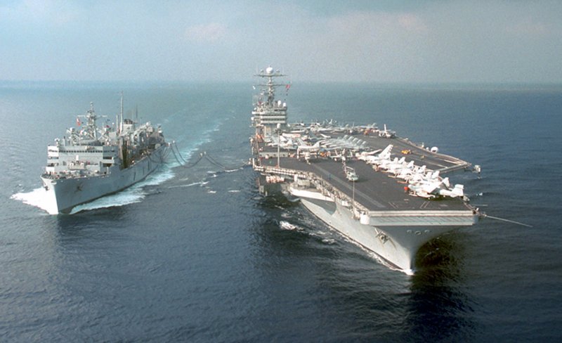 USS Джордж Вашингтон ( CVN 73)