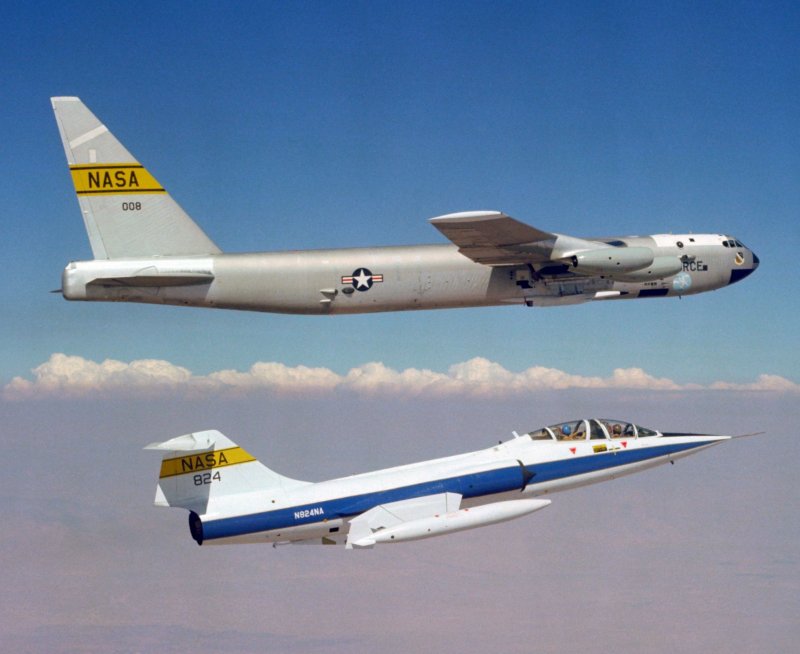 X 15 И B 52