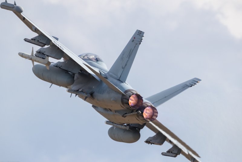 Самолеты РЭБ США