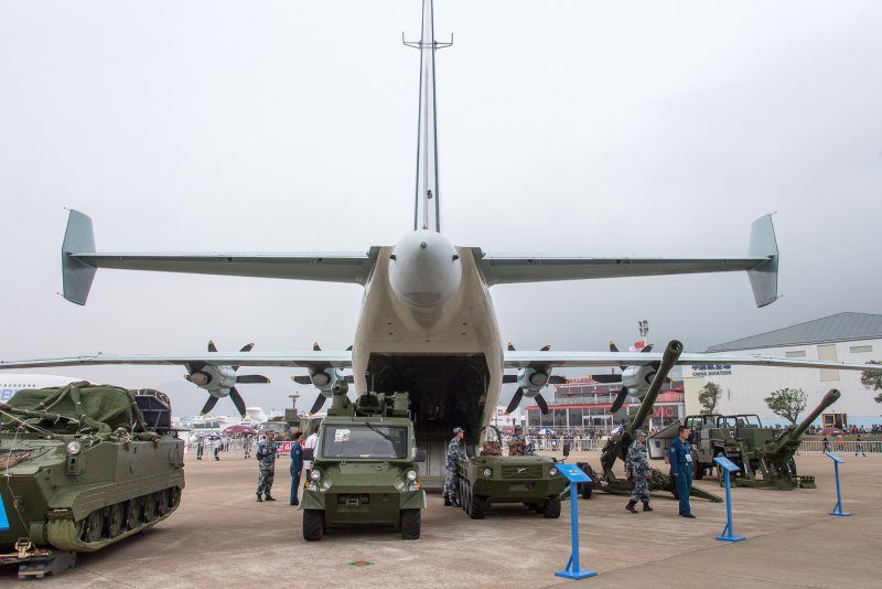 Самолеты РЭБ США