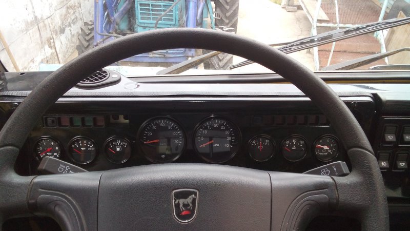 Приборная панель КАМАЗ 4310