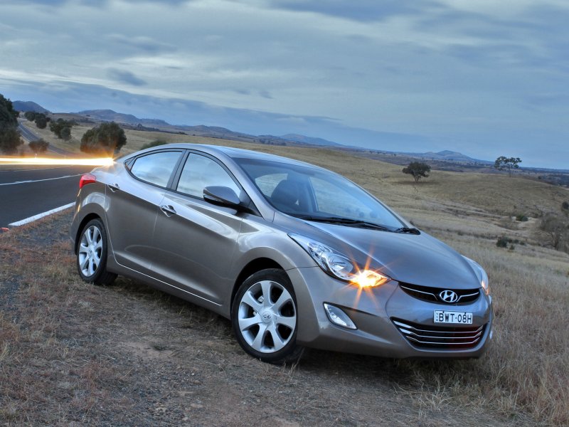 Hyundai Elantra 2011 года