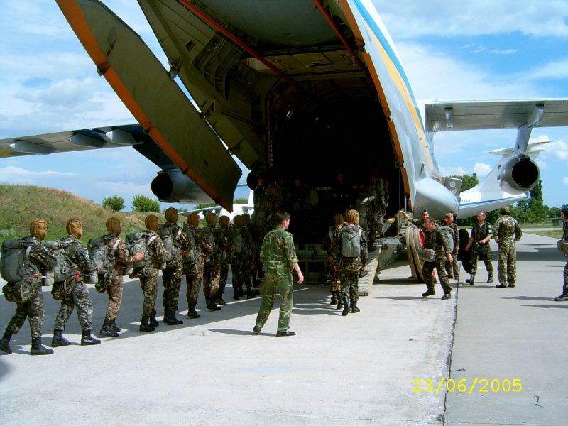 Самолёт военный для десанта