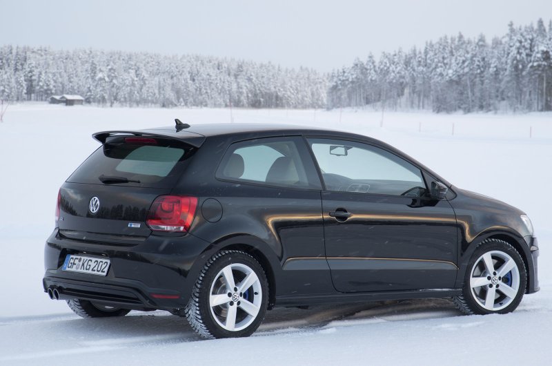 Volkswagen Polo 2010 хэтчбек черный