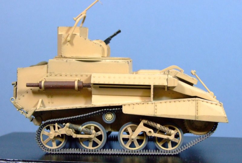 Виккерс танк 105мм