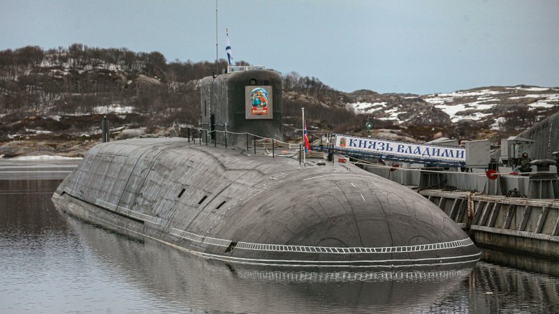 Атомная подводная лодка Северного флота