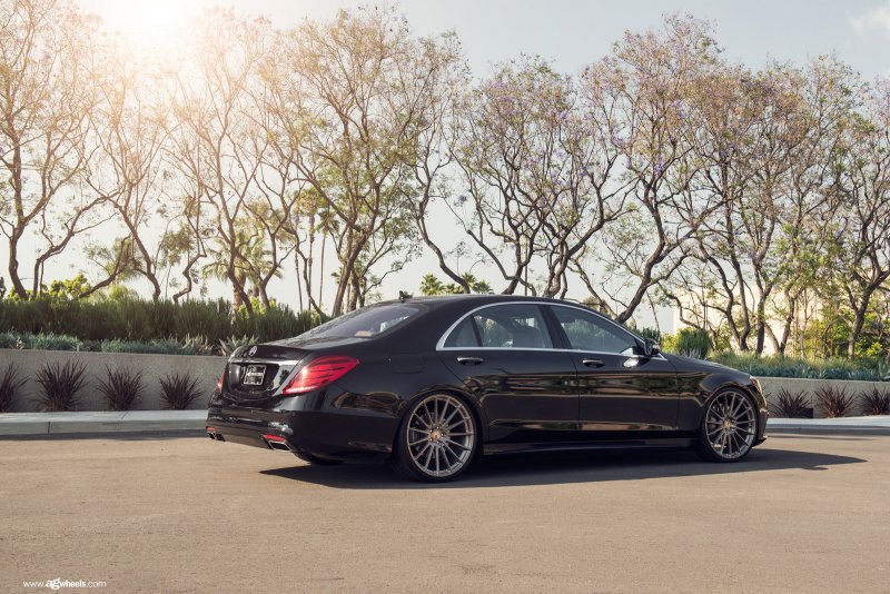 Мерседес Бенц w222 s550