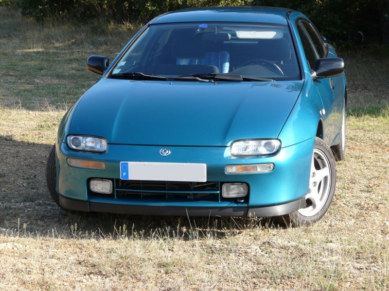 Mazda 323 Lantis