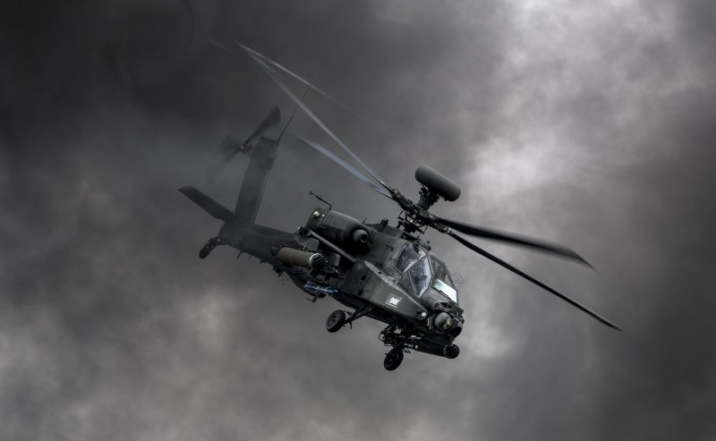 Самолет Ah - 64 Apache