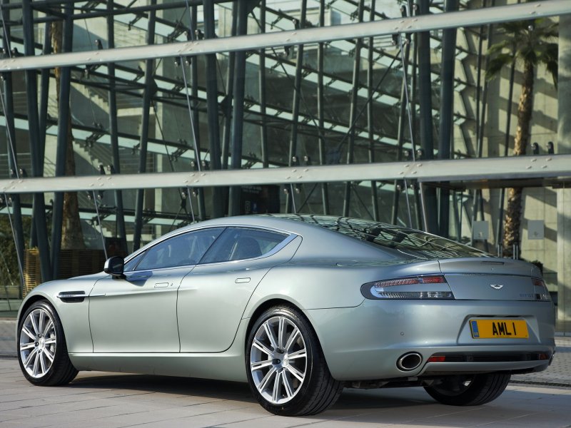 Aston Martin rapide 2010