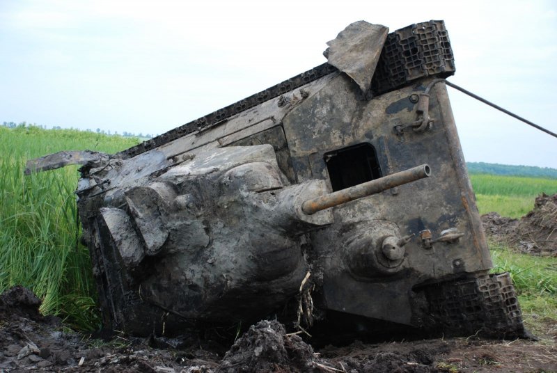 2008. 06. Подъем танка т-34 в Черкасской области. 17-18 Июня.