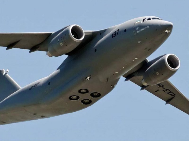 АН-178 vs ил-214