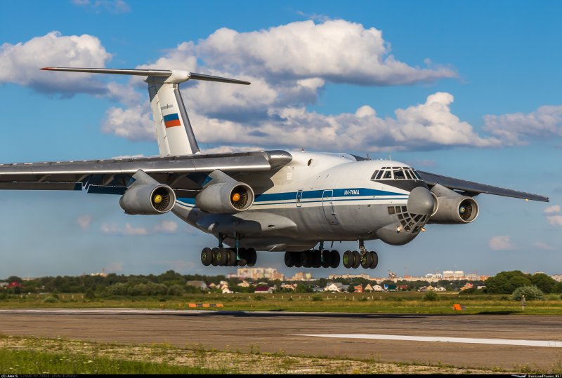 Военно-транспортный самолёт Xian y-20