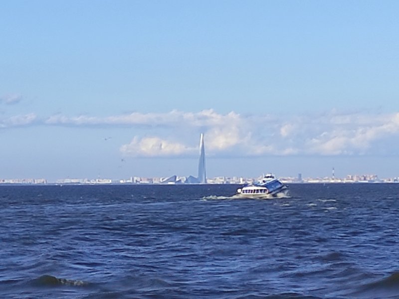 Фонтан Петра 1 Петергоф