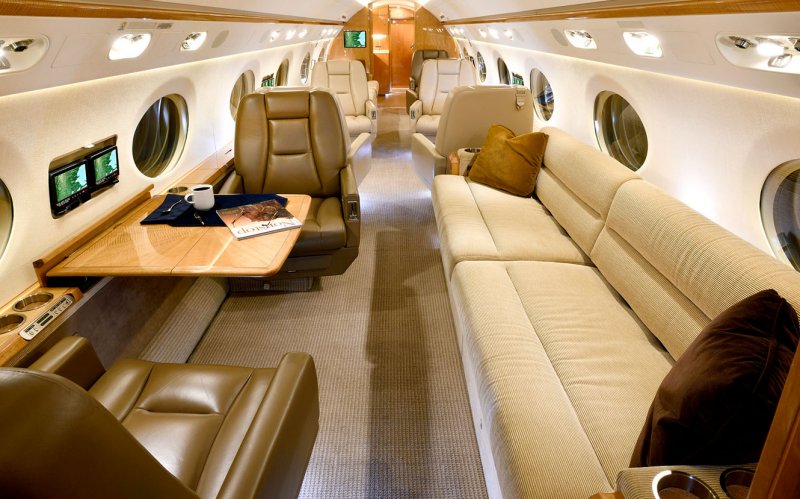 Самолет Gulfstream g450