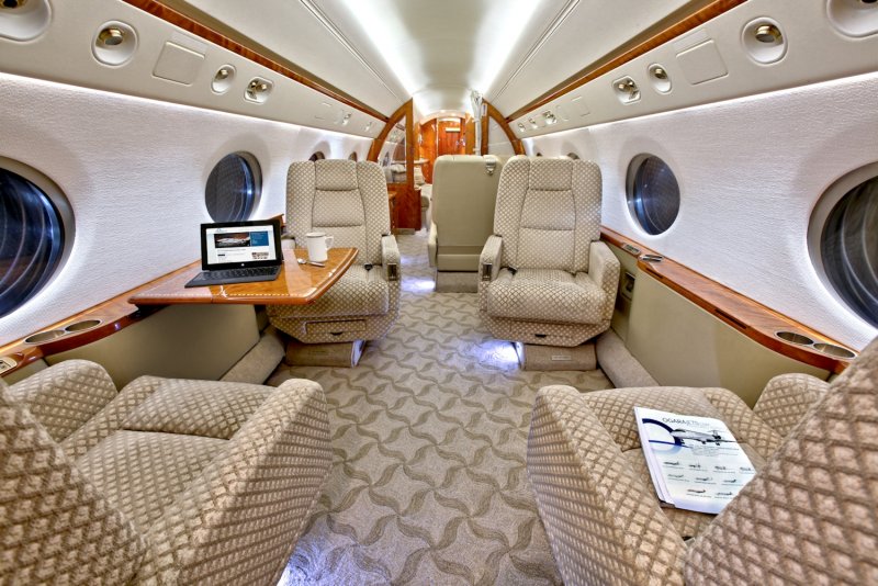 Гольфстрим g550