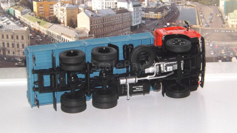 КАМАЗ 5320 снизу