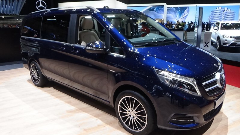 Mercedes Benz v250