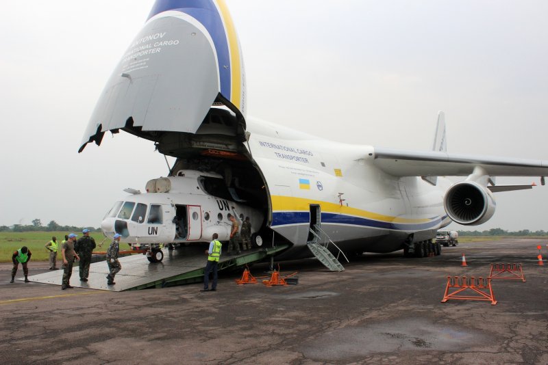 Руслан самолёт грузоподъемность грузовой АН-124
