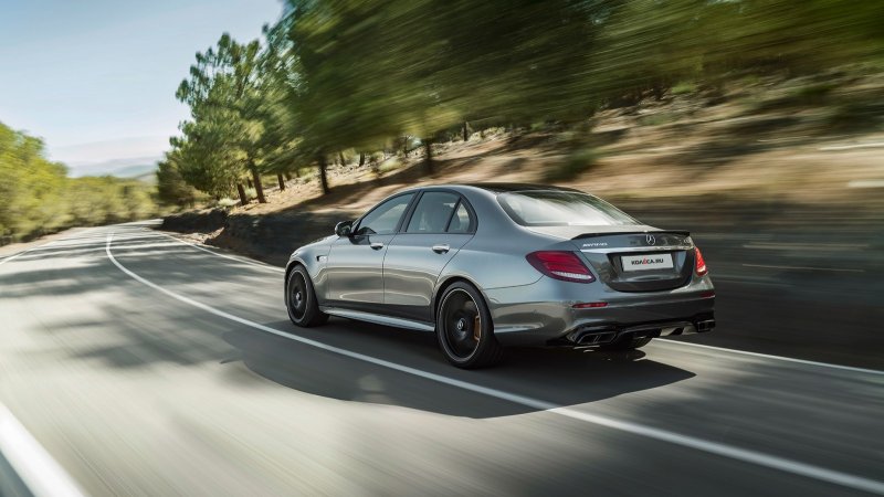 Мерседес-Бенц e63s