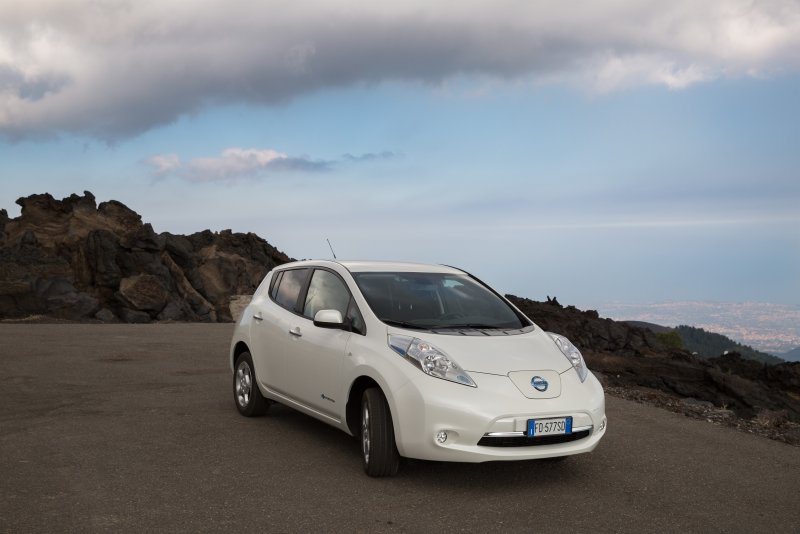 Nissan e-nv200 van