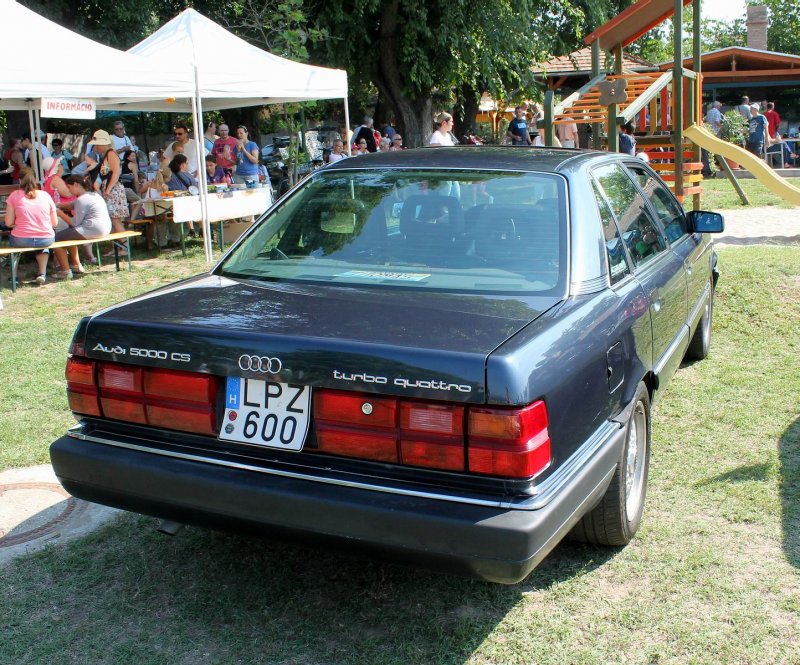 Ауди 100 5000s