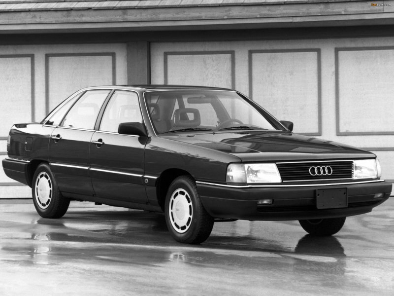 Ауди 100 5000s
