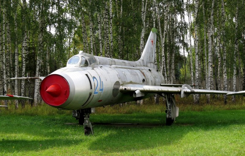 Су-7 самолет