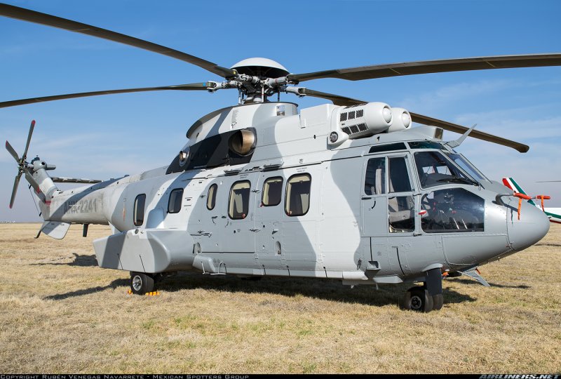 H-225 кабина