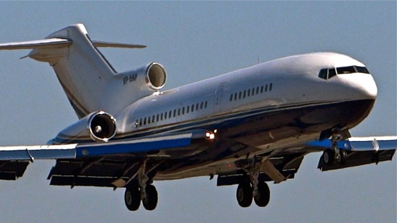 Самолет Boeing 727