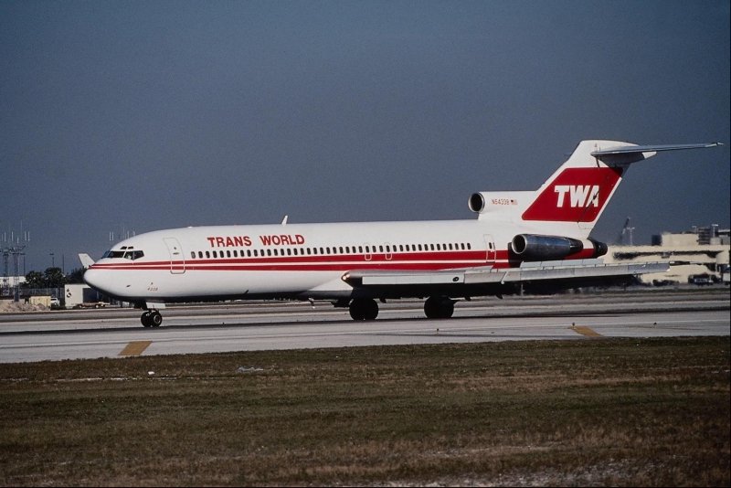 Пассажирский самолет TWA
