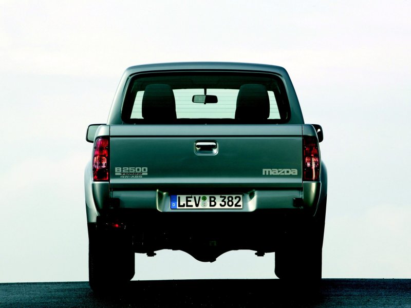 Мазда b Series 2006