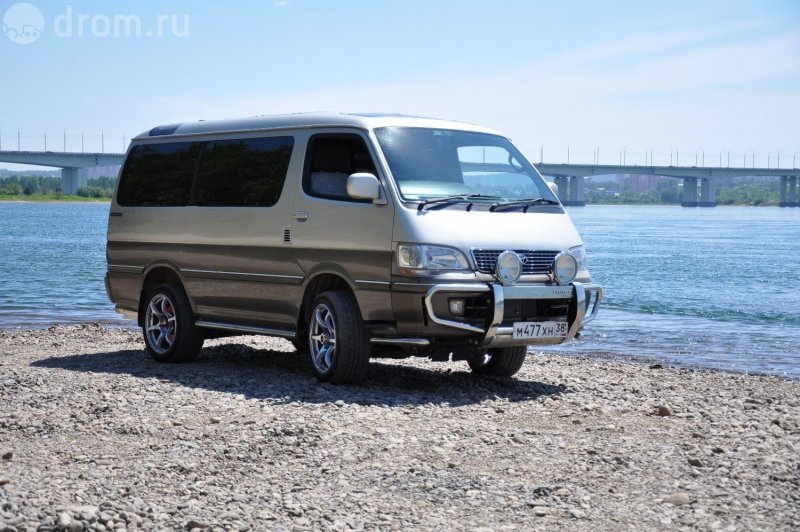 Toyota Hiace 106 литье
