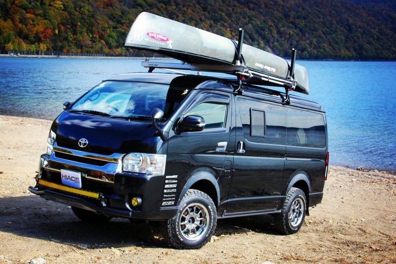 Toyota Hiace 4