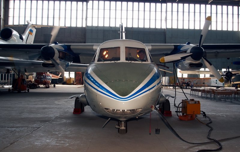 М410 самолет