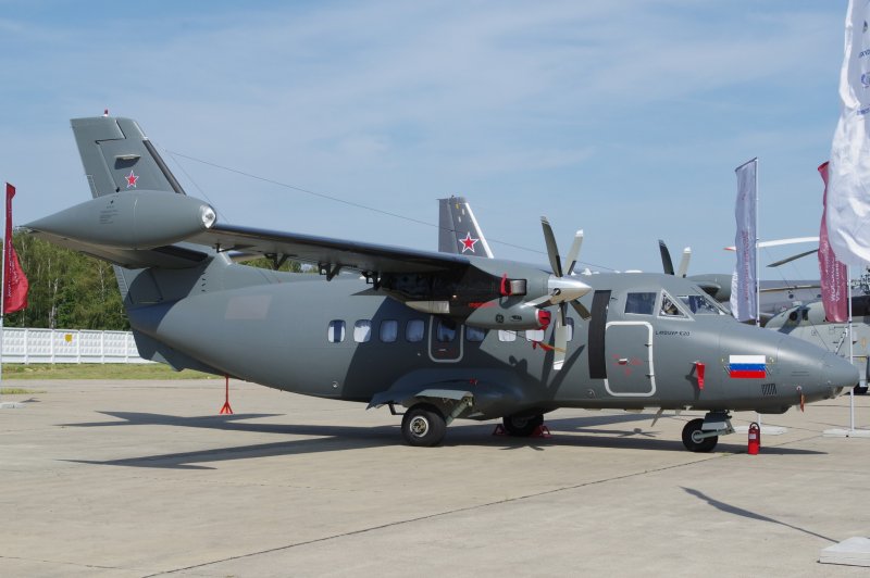 Самолет l-410uvp-e