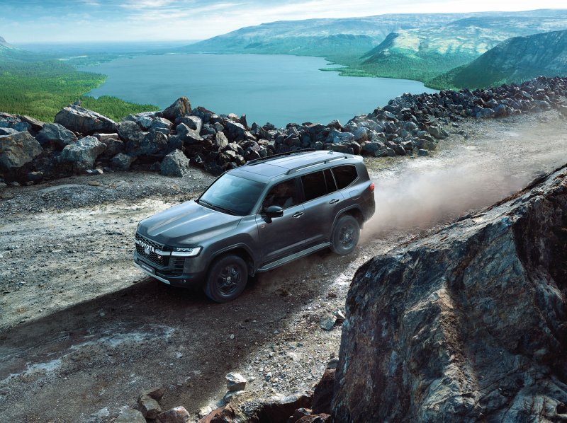Toyota Land Cruiser 300 2021