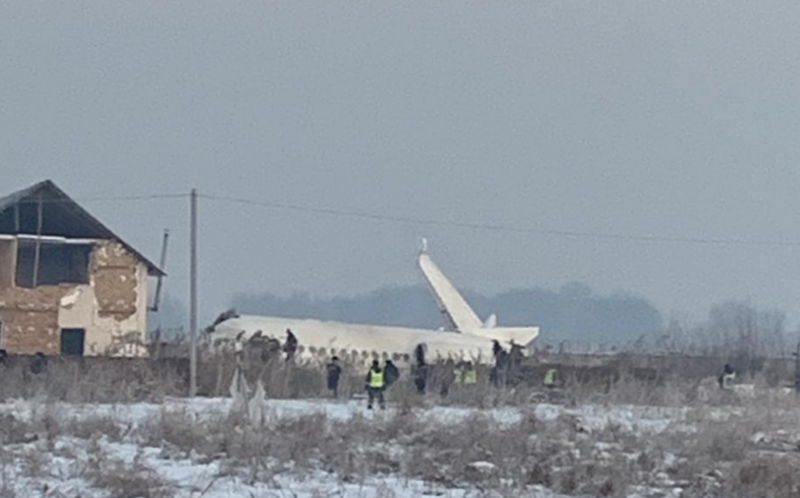 Самолет в Казахстане разбился