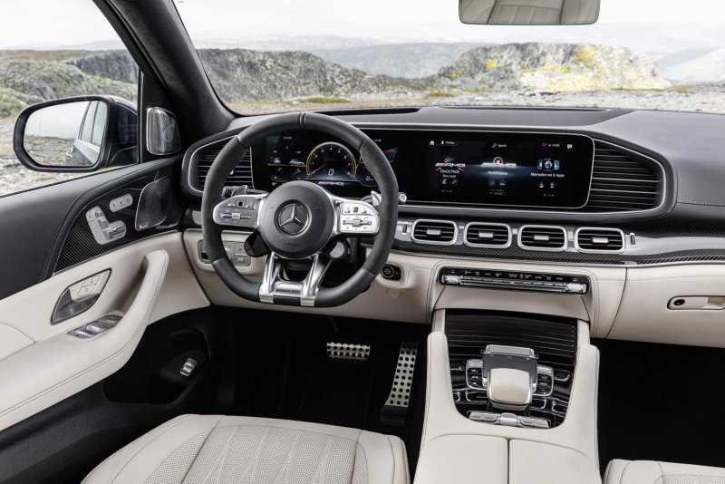 Mercedes Benz GLE 63s AMG салон