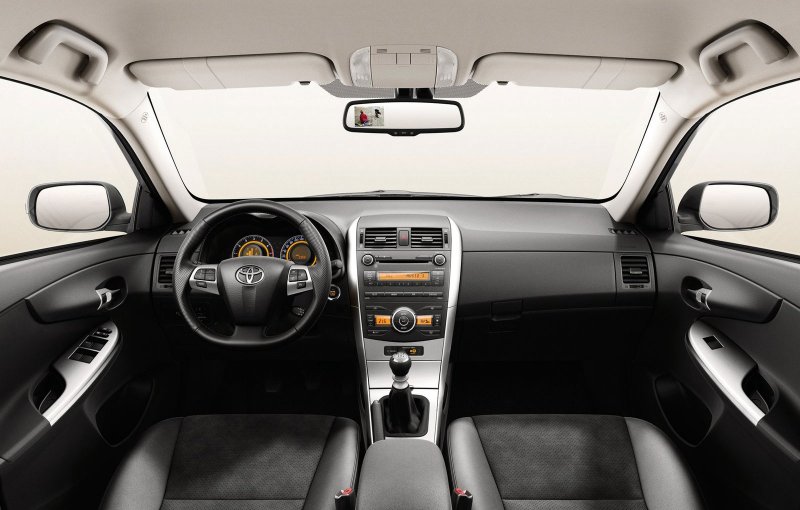 Toyota Corolla 2010 Interior