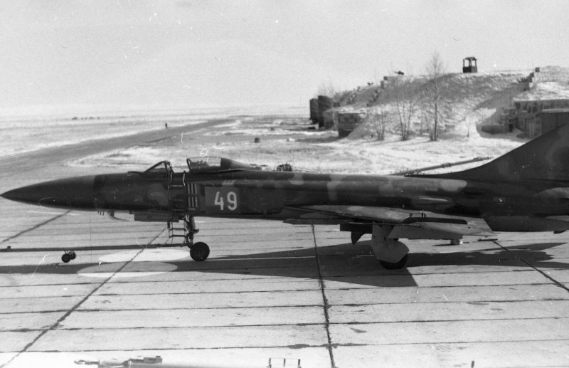 Истребитель-перехватчик Су-15