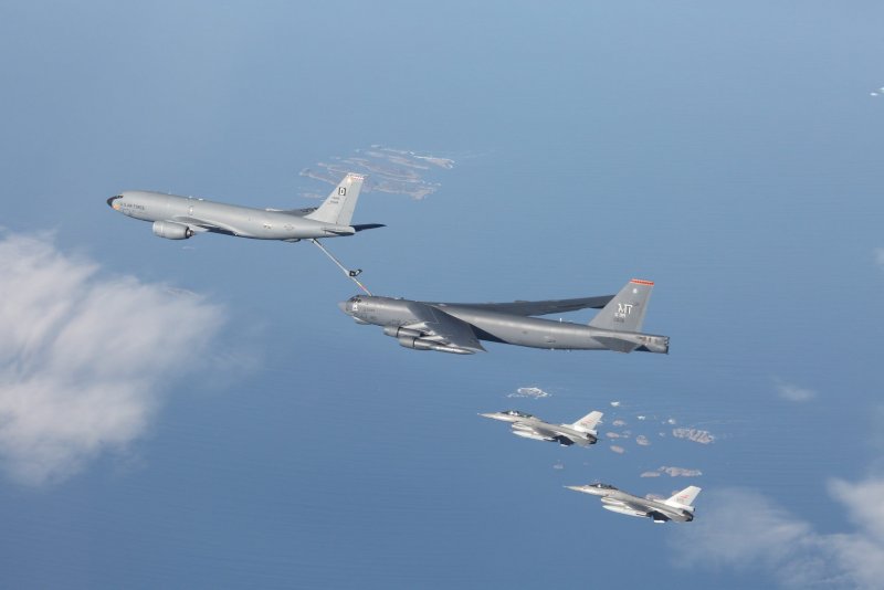 Китайский бомбардировщик h-10