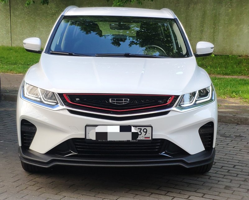 Geely Coolray 2020 белый