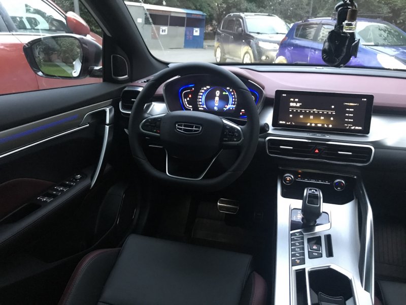 Geely Coolray 2020