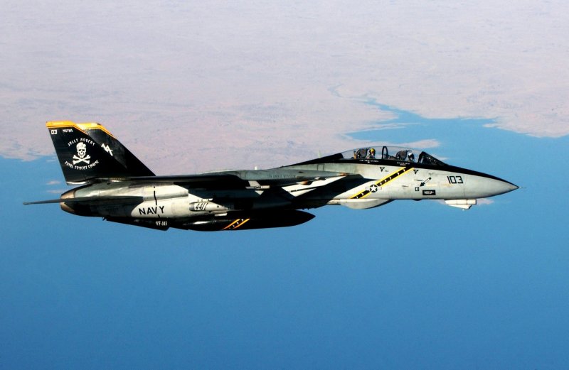 Самолет f-14"Tomcat"