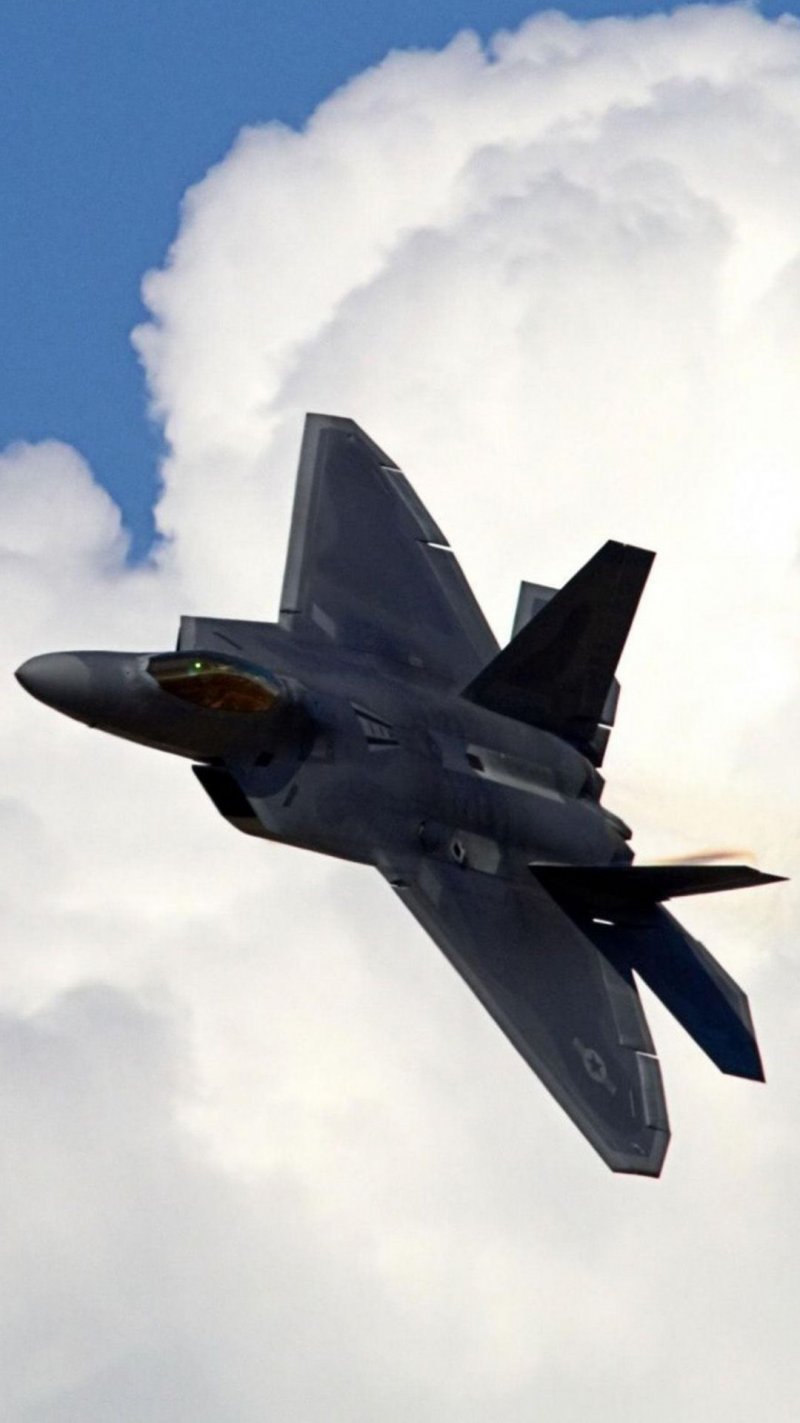 F 22 истребитель