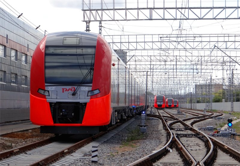 Электропоезд эр2 головной вагон