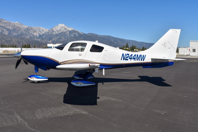 Cessna Columbia