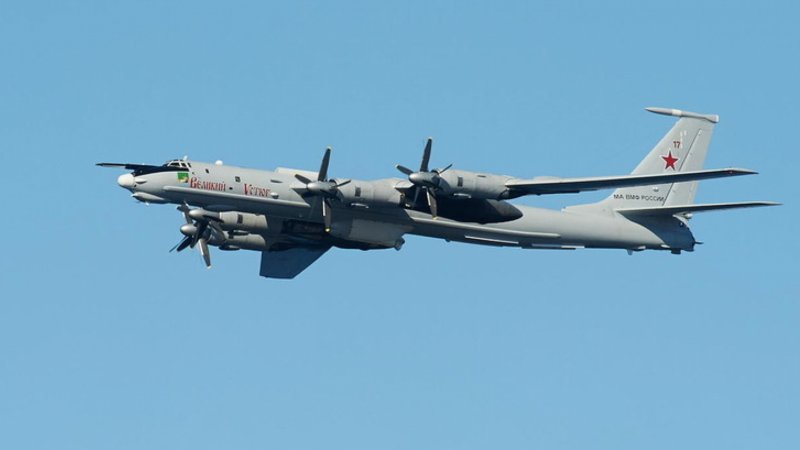 Противолодочный самолет ту-142